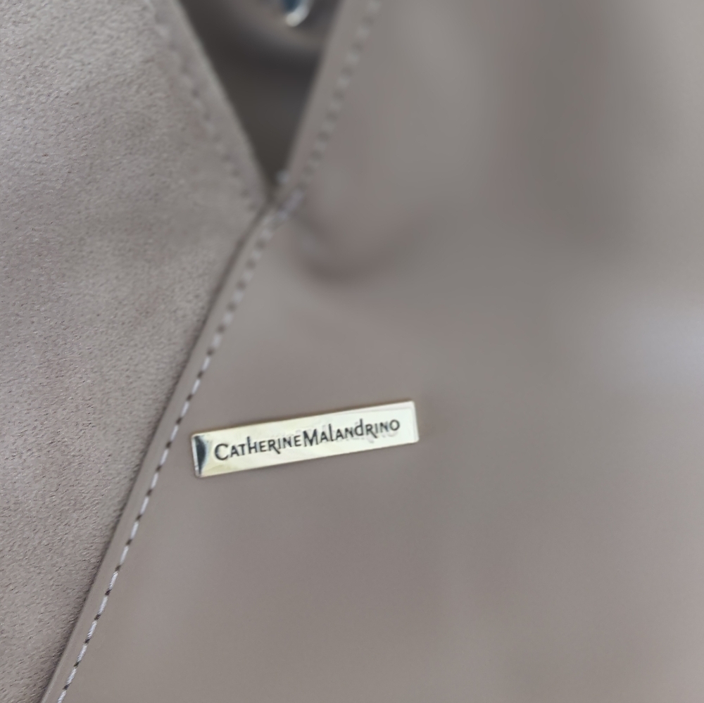 Shoulder Bag - Picture 4 of 10